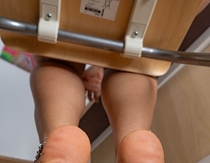 milah_arch_queen_gets_her_soles_fucked